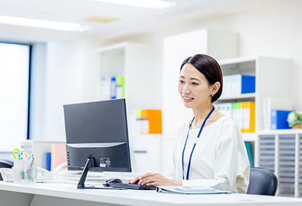 現場支援・広報活動を行う事務長補佐